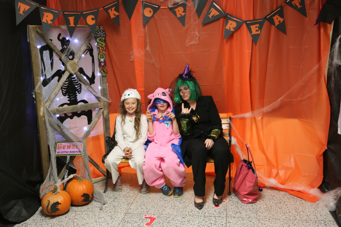 The Halloween Photo Booth Pics are In!! - LORD AYLMER HOME & SCHOOL